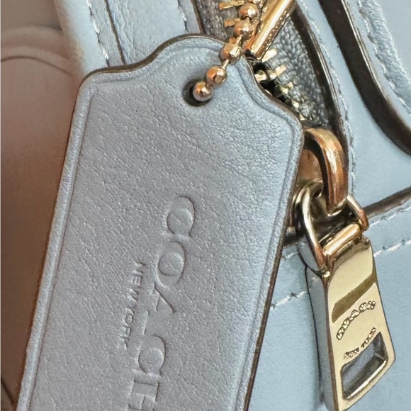 Coach Crossbody Canteen Purse - Picture 4 of 4